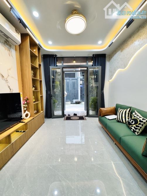 🔥HXH HOÀNG VĂN THỤ 🔥- SÁT MẶT TIỀN - 3TẦNG - 4PN - MỚI FULL NỘI THẤT - SỔ HỒNG CHÍNH CHỦ - 1