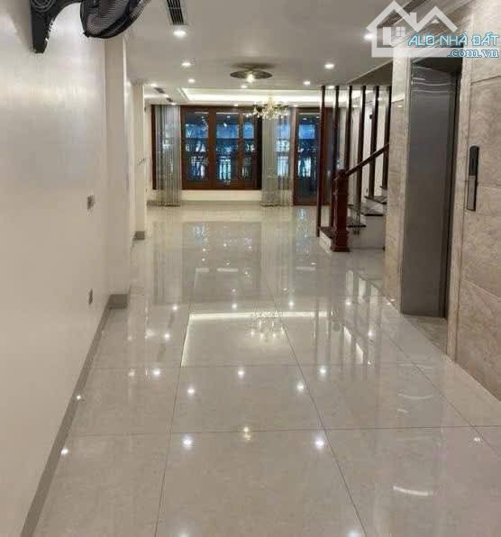 DUY NHẤT MẶT PHỐ NHẬT CHIÊU – VIEW HỒ TÂY – DT 220M² – 6 TẦNG – MT 13.9M – GIÁ 203 tỷ