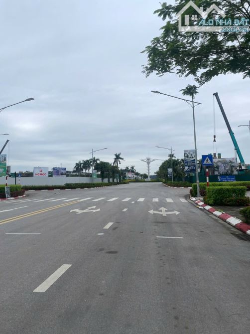 Biệt thự đơn lập ngoại giao giới hạn – Sở hữu lâu dài Đối diện đại đô thị Sun Group