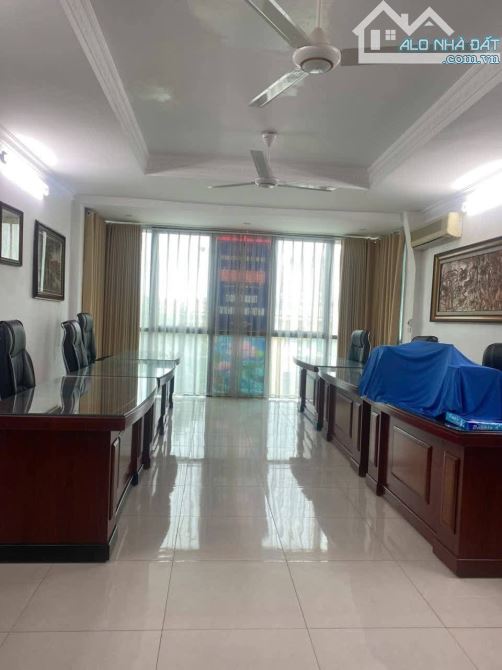 Bán nhà mặt phố Trần Quang Diệu, Q Đống Đa, 80m2, 6 tầng, thang máy MT 5m, giá 40 tỷ.