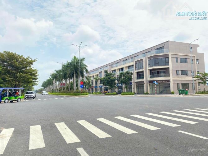 Bán đất trung tâm Quận 9 đường Nguyễn Duy Trinh 30m - Sát Vinhome - Giá 30 triệu/m2 - 14