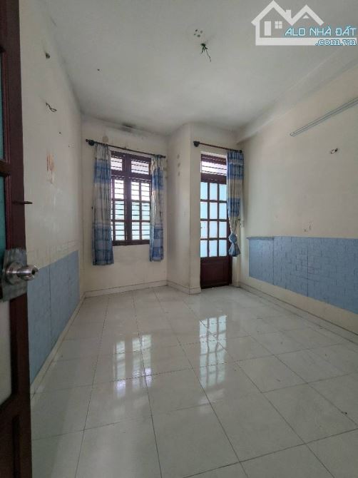 Mặt tiền kinh doanh chợ An Nhơn ngang 9,5m - 6 tầng- nhỉn nhẹ 7tỷ - 2