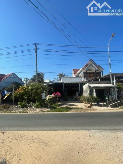 🔥 BÁN ĐẤT MT LẠC LONG QUÂN , TIẾN THÀNH ‼️ DT: 740m² (200m² thổ cư). ❌❌GIÁ TỐT ( THƯƠNG L - 2