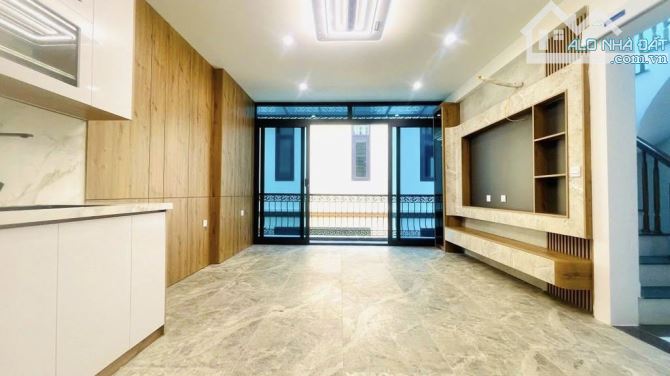 Bán nhà Hà Đông phố Lụa, 14.2 tỷ, 60m2 x 4T, ô tô đỗ, dân trí cao. - 2