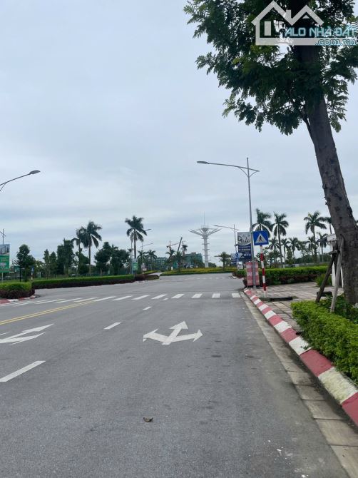 Biệt thự đơn lập ngoại giao giới hạn – Sở hữu lâu dài Đối diện đại đô thị Sun Group