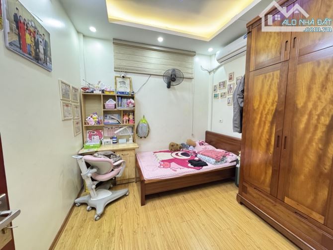 NHÀ ĐẸP HOÀNG LIỆT LINH ĐÀM Ô TÔ ĐỖ CỔNG Ở NGAY