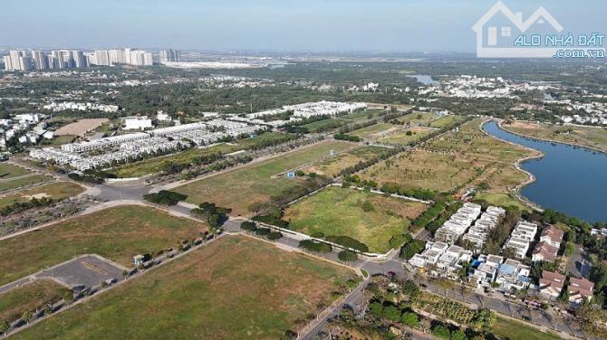 Bán đất trung tâm Quận 9 đường Nguyễn Duy Trinh 30m - Sát Vinhome - Giá 30 triệu/m2 - 4