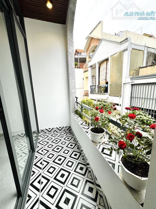 🔥HXH HOÀNG VĂN THỤ 🔥- SÁT MẶT TIỀN - 3TẦNG - 4PN - MỚI FULL NỘI THẤT - SỔ HỒNG CHÍNH CHỦ - 5