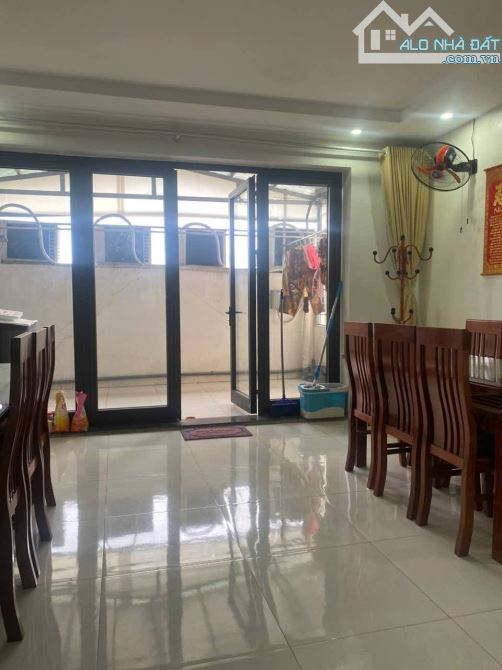 Bán nhà mặt phố Trần Quang Diệu, Q Đống Đa, 80m2, 6 tầng, thang máy MT 5m, giá 40 tỷ.