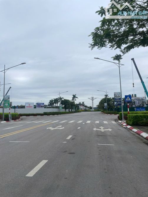 Biệt thự đơn lập ngoại giao giới hạn – Sở hữu lâu dài Đối diện đại đô thị Sun Group