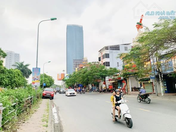 Ms Linh-Siêu phẩm 104m2 ngang 6,55m mặt đường Hùng Vương chân cầu Quay vị trí đẹp