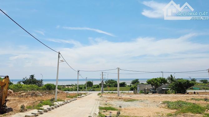 🌊 Chỉ 1.9tỷ sở hữu ngay đất biển Nam Khánh Hoà – 120m2 ngang 6m chỉ 16tr/m2