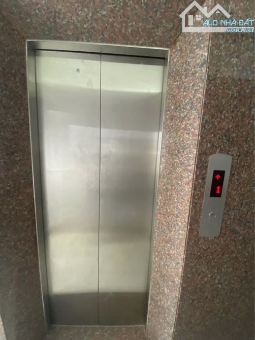 BÁN NHÀ LÔ GÓC MẶT TIỀN ĐINH TIÊN HOÀNG – GẦN ÔNG ÍCH KHIÊM – CÓ THANG MÁY – 10,2TỶ