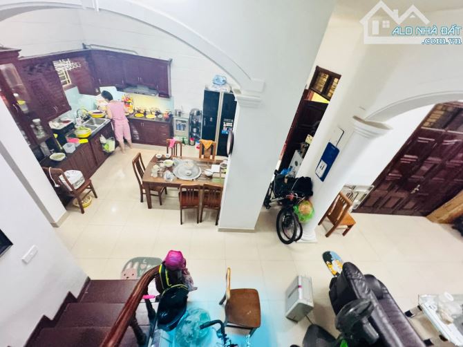 P lô vip Kim Ngưu, oto qua, chủ thiện chí, 76m2 sổ x mtiền 7m, nhà dân xây. Giá 23 tỷ