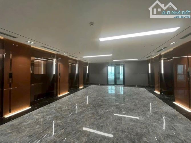 Bán tòa văn phòng mặt phố Hai Bà Trưng - Hoàn Kiếm 540m2 16 tầng Giá: 3 tỷ/m2