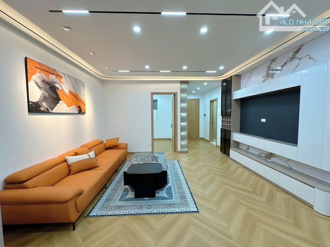 Bán CH 2PN Chung Cư C18 Xuân La DT 89m view hồ tây SĐCC Tầng trung giá 8,2 tỷ, Full NT