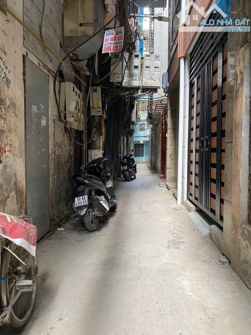 Láng - CCMN - Dòng tiền 85tr/tháng - Đi bộ ra chợ - 18 phòng khép kín