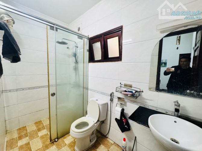 P lô vip Kim Ngưu, oto qua, chủ thiện chí, 76m2 sổ x mtiền 7m, nhà dân xây. Giá 23 tỷ