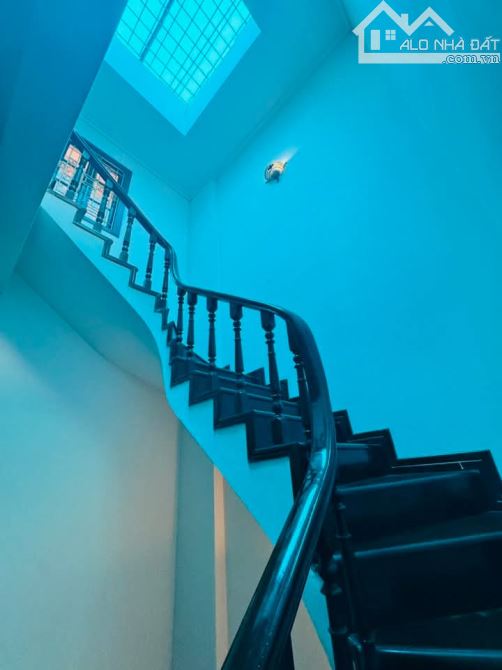 P lô vip Kim Ngưu, oto qua, chủ thiện chí, 76m2 sổ x mtiền 7m, nhà dân xây. Giá 23 tỷ