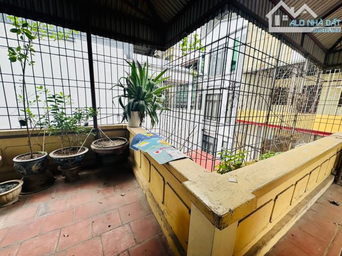 P lô vip Kim Ngưu, oto qua, chủ thiện chí, 76m2 sổ x mtiền 7m, nhà dân xây. Giá 23 tỷ