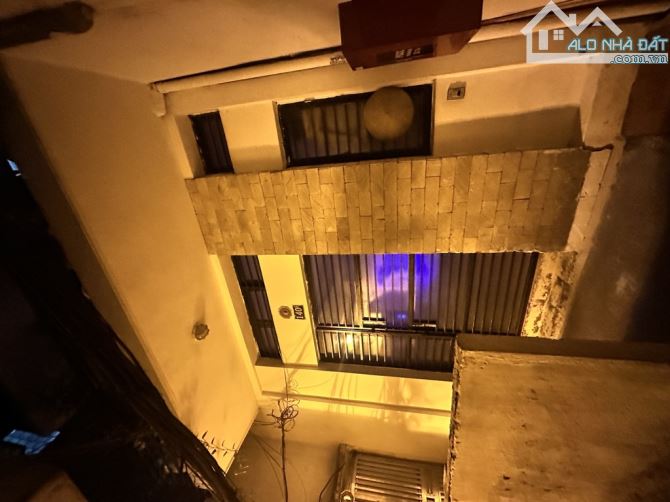 NHÀ Ở NGAY, MẶT TIỀN RỘNG, NGÕ RỘNG, GẦN PHỐ – NGÕ QUỲNH