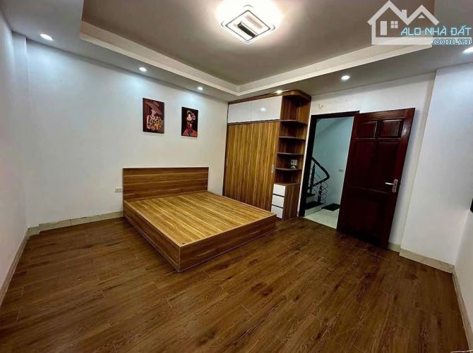 Bán nhà Hà Đông phố Bế Văn Đàn, 13.85 tỷ, 45m2 x 5T, ô tô tránh, dân trí cao.