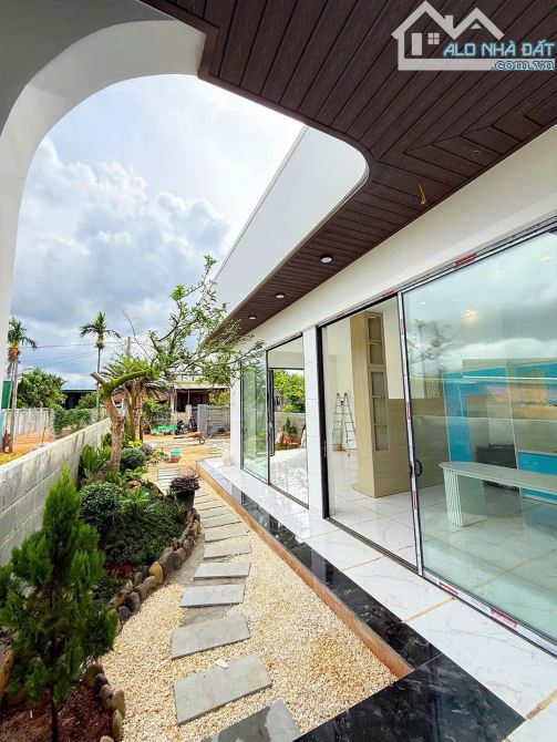 Nhà cấp 4 sân vườn diện tích 7x18 giá 1.2 tỷ thương lượng - 2