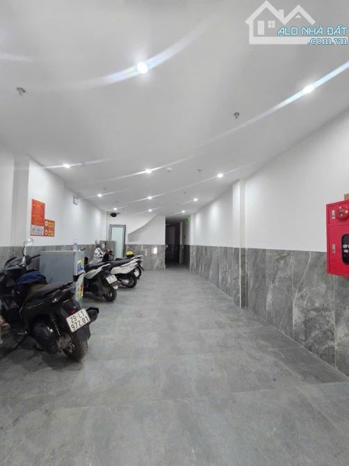 Láng - CCMN - Dòng tiền 85tr/tháng - Đi bộ ra chợ - 18 phòng khép kín