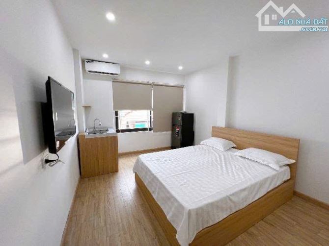 Khâm Thiên - Lô góc thoáng sáng - Ngõ nông thông - Cách phố 25m - DT 600tr/năm