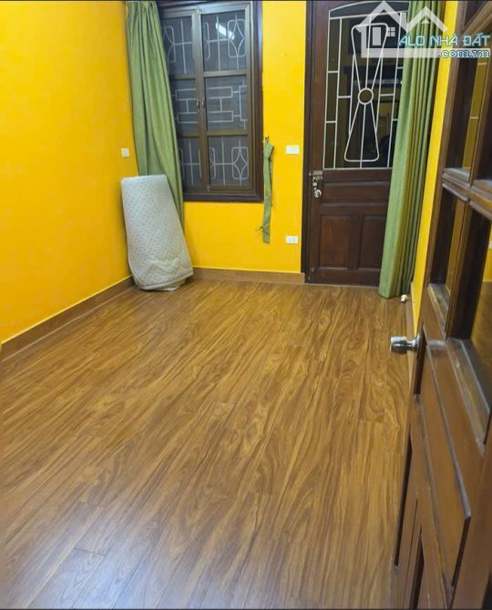 Cho thuê nhà ngõ ô tô Tây Sơn 40m² x 4 tầng 4 phòng ngủ, 3 vệ sinh. - 3