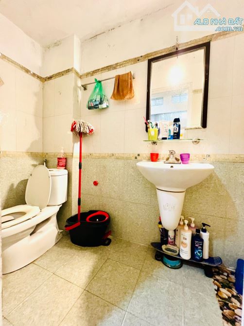 BÁN SIÊU TẬP THỂ TẦNG 3 – NGÕ 45 NGUYỄN THÁI HỌC, ĐỐNG ĐA. 90M2 – 2PN. 4,85 TỶ