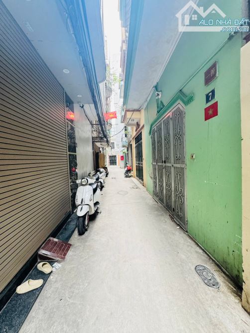 P lô vip Kim Ngưu, oto qua, chủ thiện chí, 76m2 sổ x mtiền 7m, nhà dân xây. Giá 23 tỷ