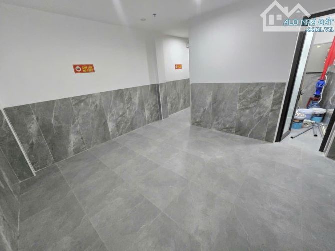 Láng - CCMN - Dòng tiền 85tr/tháng - Đi bộ ra chợ - 18 phòng khép kín