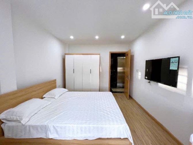 Khâm Thiên - Lô góc thoáng sáng - Ngõ nông thông - Cách phố 25m - DT 600tr/năm