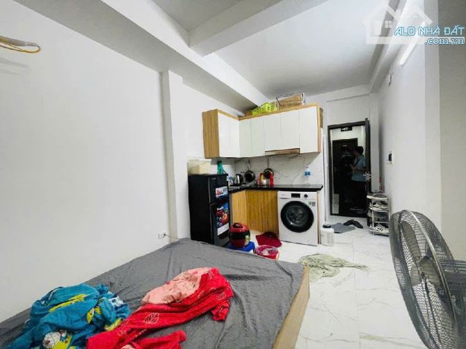 Đê La Thành - Một mặt phố - Một mặt ngõ - 16 phòng khép kín - DT 120tr/tháng