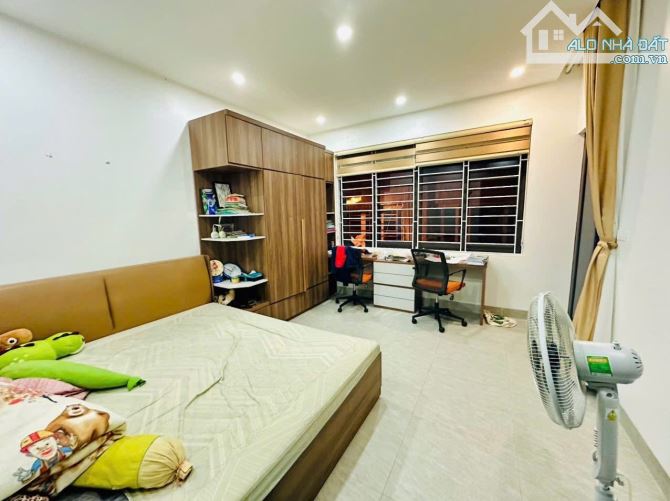 Bán Nhà Trung Tâm Cầu Giấy - Hà Nội - Siêu Đẹp