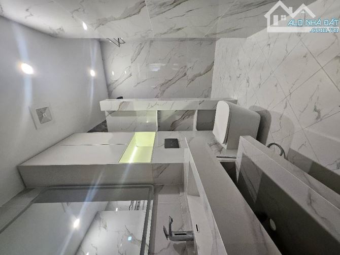 TRUNG TÂM CẦU GIẤY - LÔ GÓC - THANG MÁY - NHÀ MỚI PHUN NỘI THẬP NHẬP KHẨU. - 4