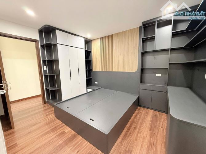 Bán nhà Dương Văn Bé – 70m² – 7 tầng thang máy – Mặt tiền 5.4m – Gara ô tô – Giá 21.8 tỷ