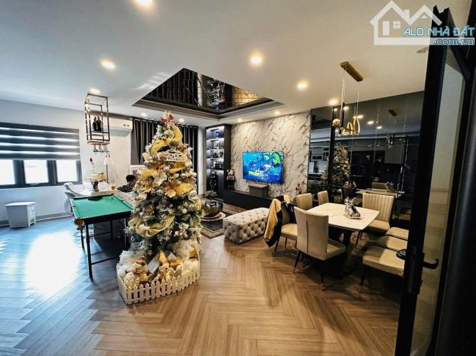 Building duy nhất mặt hồ Phương Mai, 9T thang máy, vỉa hè KD, ô tô tránh, sẵn DT 1.2tỷ/năm