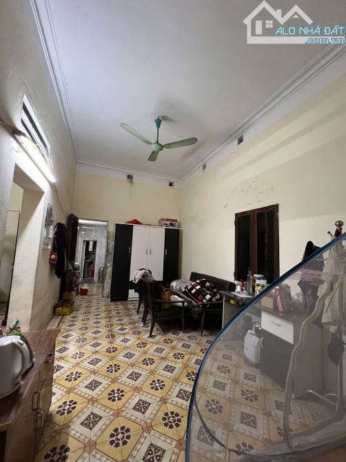 CHÍNH CHỦ bán nhà Ngách 305 Ngõ Quỳnh, Thanh Nhàn, dt lớn