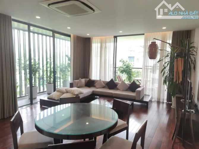 TOÀ APARTMENT TÂY HỒ – DT 267M² – 8 TẦNG – MT 8.2M – GIÁ 93.8 TỶ