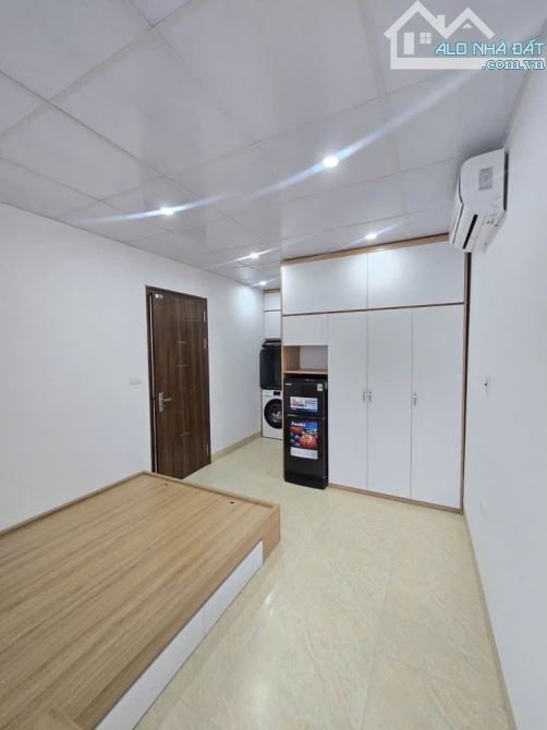 Láng - CCMN - Dòng tiền 85tr/tháng - Đi bộ ra chợ - 18 phòng khép kín