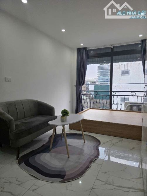 Đê La Thành - Một mặt phố - Một mặt ngõ - 16 phòng khép kín - DT 120tr/tháng