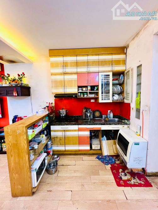 BÁN SIÊU TẬP THỂ TẦNG 3 – NGÕ 45 NGUYỄN THÁI HỌC, ĐỐNG ĐA. 90M2 – 2PN. 4,85 TỶ