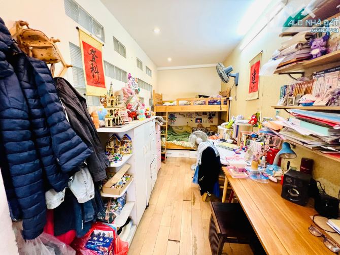 BÁN SIÊU TẬP THỂ TẦNG 3 – NGÕ 45 NGUYỄN THÁI HỌC, ĐỐNG ĐA. 90M2 – 2PN. 4,85 TỶ