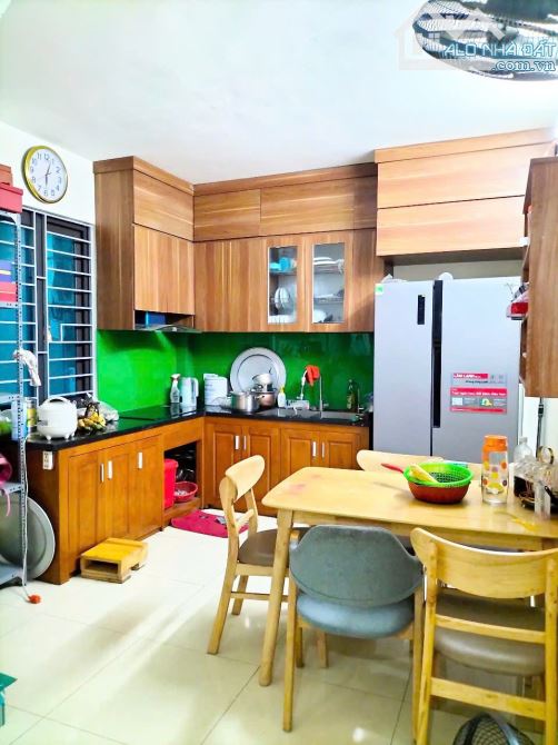 Nhà đẹp phố Nguyễn Chánh, cách 100m ra phố, ngõ thông ra Trần Duy Hưng, Trung Kính, 12 tỷ