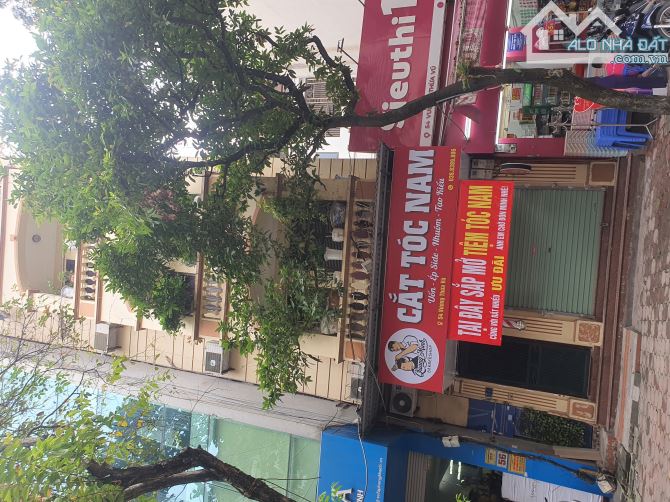 Bán nhà mặt phố Vương Thừa Vũ, Q Thanh Xuân, 55m2, 5 tầng, MT 5m, sổ vuông giá 23 tỷ.