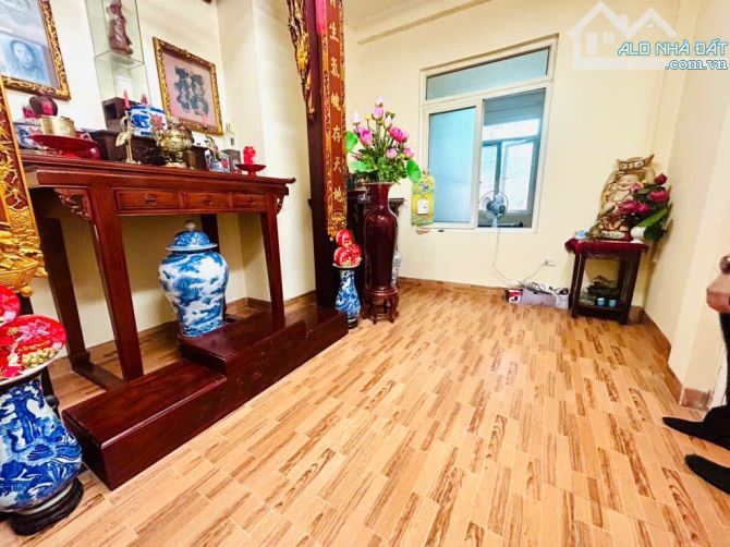 BÁN NHÀ HOÀNG HOA THÁM- DÂN XÂY 60M2 5T MT6M 6PN-11,5 TỶ- FULL CÔNG NĂNG- Ô CHỜ THANG MÁY