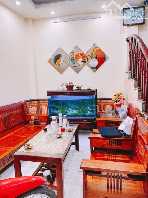 Xã Đàn 5m ô tô tránh đỗ, 50m ra phố, MT5.6m, KCBT vuông vắn, 43m*4T