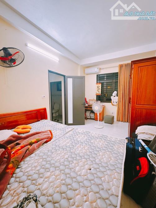 Xã Đàn 5m ô tô tránh đỗ, 50m ra phố, MT5.6m, KCBT vuông vắn, 43m*4T